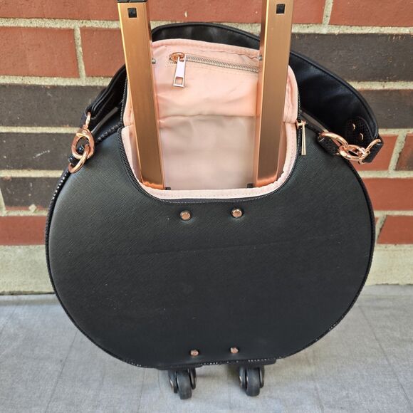 Chic Black Round Travel Bag - Picture 5 of 15